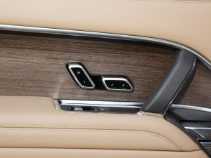 20233.0 L6 400PS ䷶L g