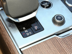 20233.0 L6 400PS ䷶L v܇Ƅ