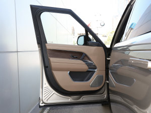 20233.0 L6 400PS ䷶L {λ܇T