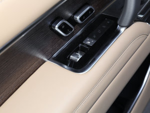 20233.0 L6 400PS ䷶L ܇ƅ^