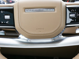 20233.0 L6 400PS ䷶L п؅^