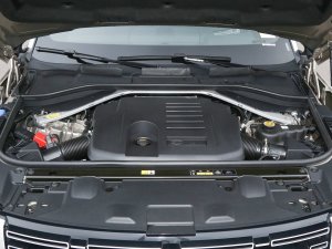 2023款3.0 L6 400PS 典范加长版 发动机