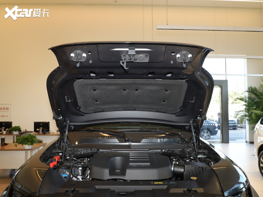 2025lʿ 110 3.0T P400 ؄e