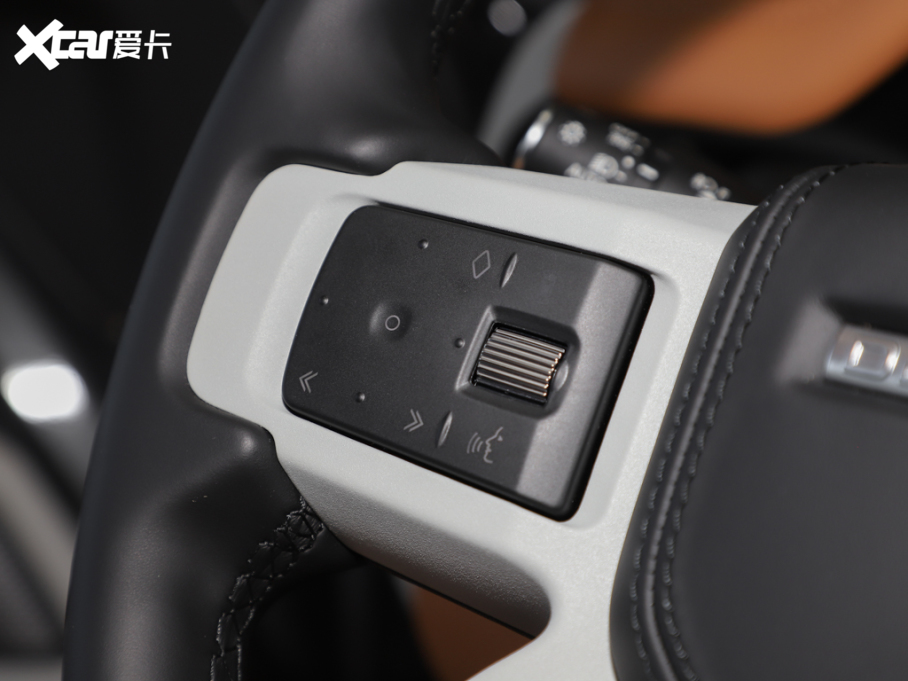 2025lʿ 110 3.0T P400 ؄e