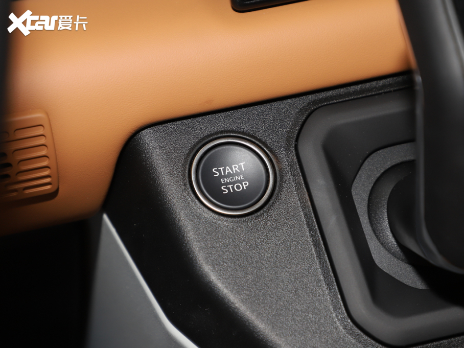 2025lʿ 110 3.0T P400 ؄e