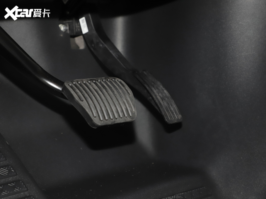 2025lʿ 110 3.0T P400 ؄e