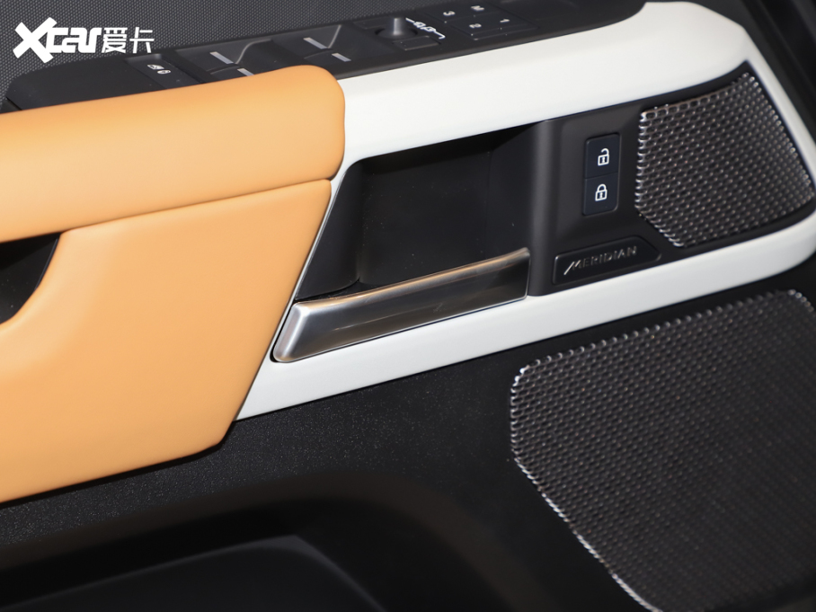 2025lʿ 110 3.0T P400 ؄e