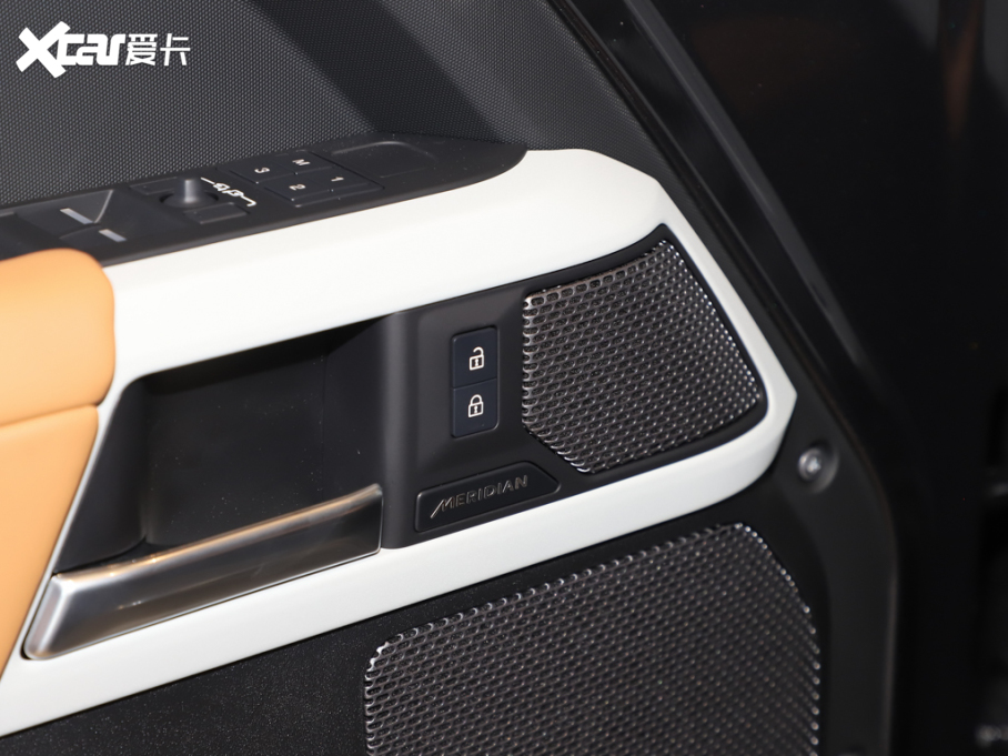 2025l(wi)ʿ 110 3.0T P400 ؄e