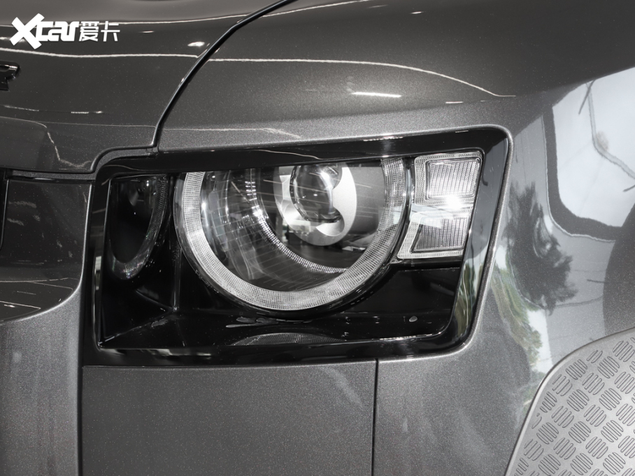 2025l(wi)ʿ 110 3.0T P400 ؄e