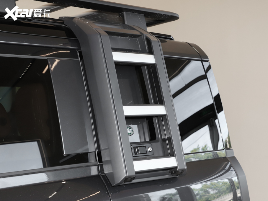 2025l(wi)ʿ 110 3.0T P400 ؄e