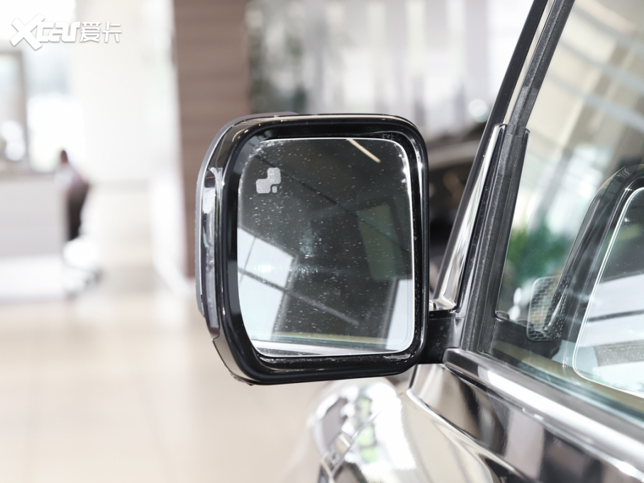 2025lʿ 110 3.0T P400 ؄e