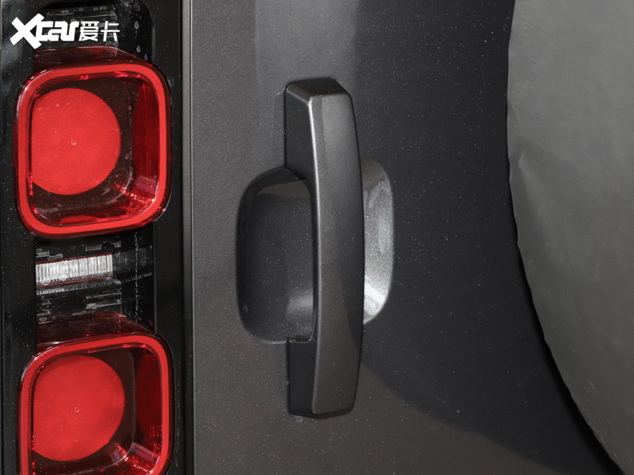 2025lʿ 110 3.0T P400 ؄e