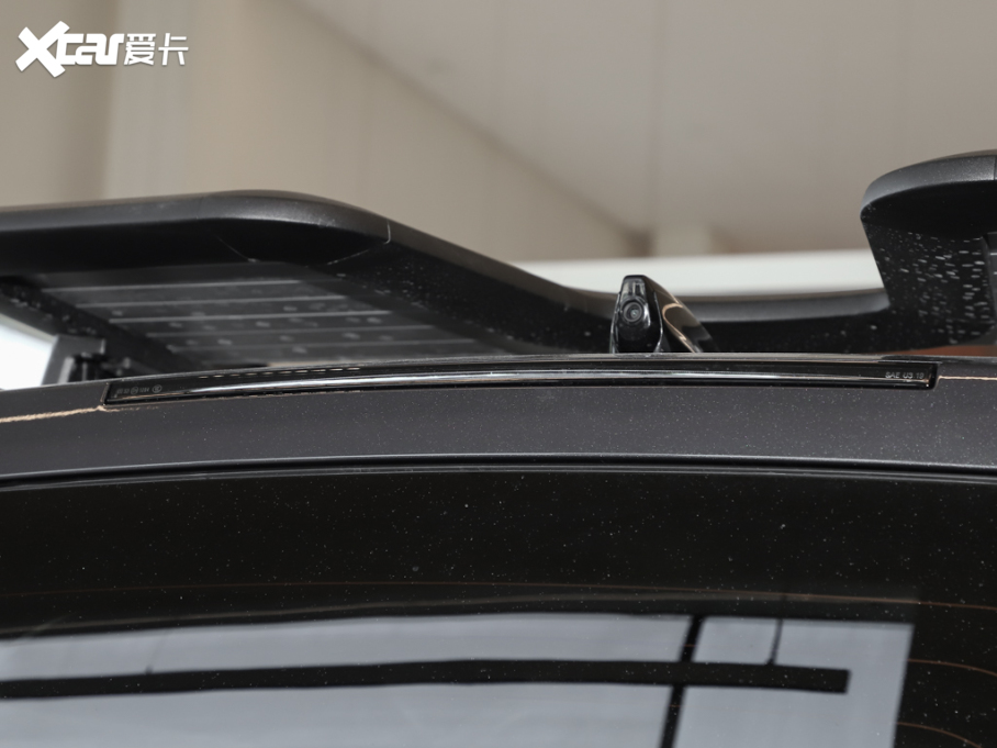 2025l(wi)ʿ 110 3.0T P400 ؄e