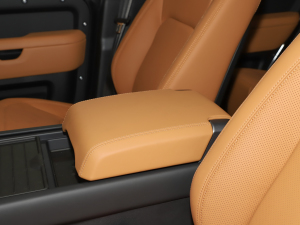 2025110 3.0T P400 ؄e п؅^