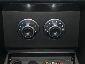 2011款5.0T SC 中控区