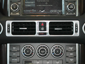 2011款5.0T SC 空调出风口