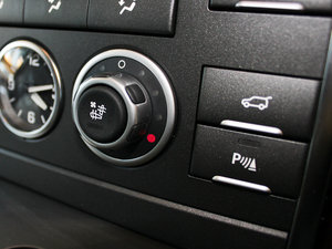 2011款5.0T SC 中控区