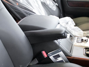 2011款5.0T SC 中控区