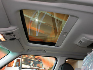 2011款5.0T SC 空间座椅