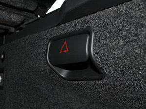 2011款5.0T SC 空间座椅