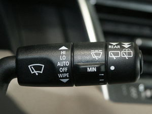 20115.0L NA HSE п؅^