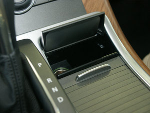 20115.0L NA HSE п؅^