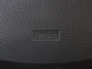 20113.2L i6 HSE п؅^