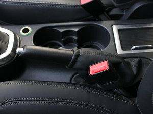 20113.2L i6 HSE п؅^