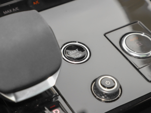 2025P550e ʽ늄ӻϰ ䷶ п؅^