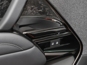 2025P550e ʽ늄ӻϰ ䷶ п؅^