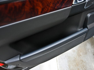 2012款5.0L V8 NA HSE 前门储物空间