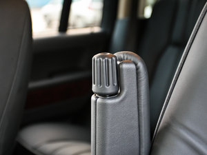 20125.0L V8 NA HSE g