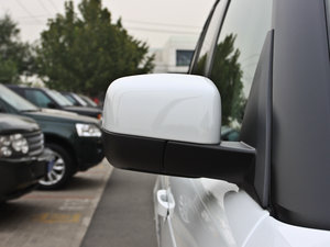 20125.0L V8 NA HSE ^