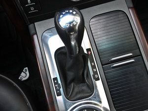 20125.0L V8 NA HSE п؅^