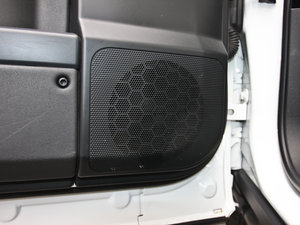 20125.0L V8 NA HSE g