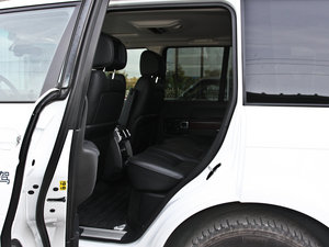 20125.0L V8 NA HSE g