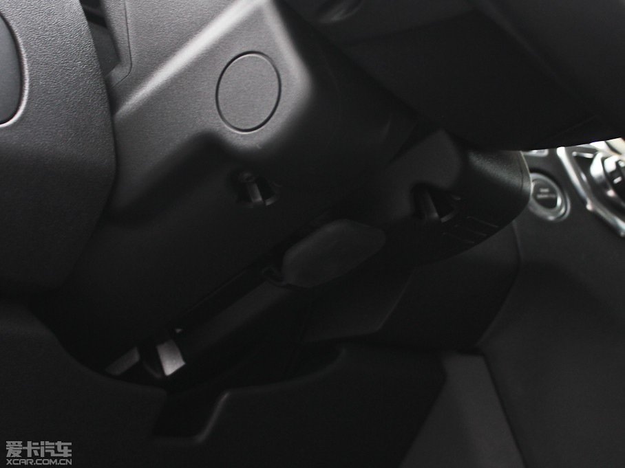 2012��l(f��)�F ���Ĵ� 5.0L SE