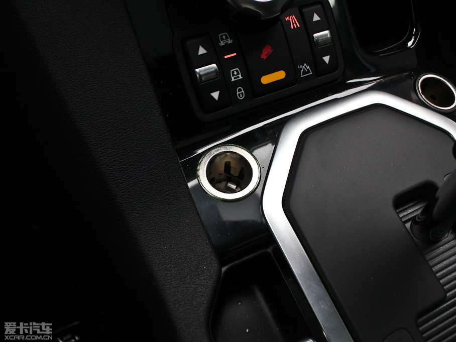 2012��l(f��)�F(xi��n) ���Ĵ� 5.0L SE