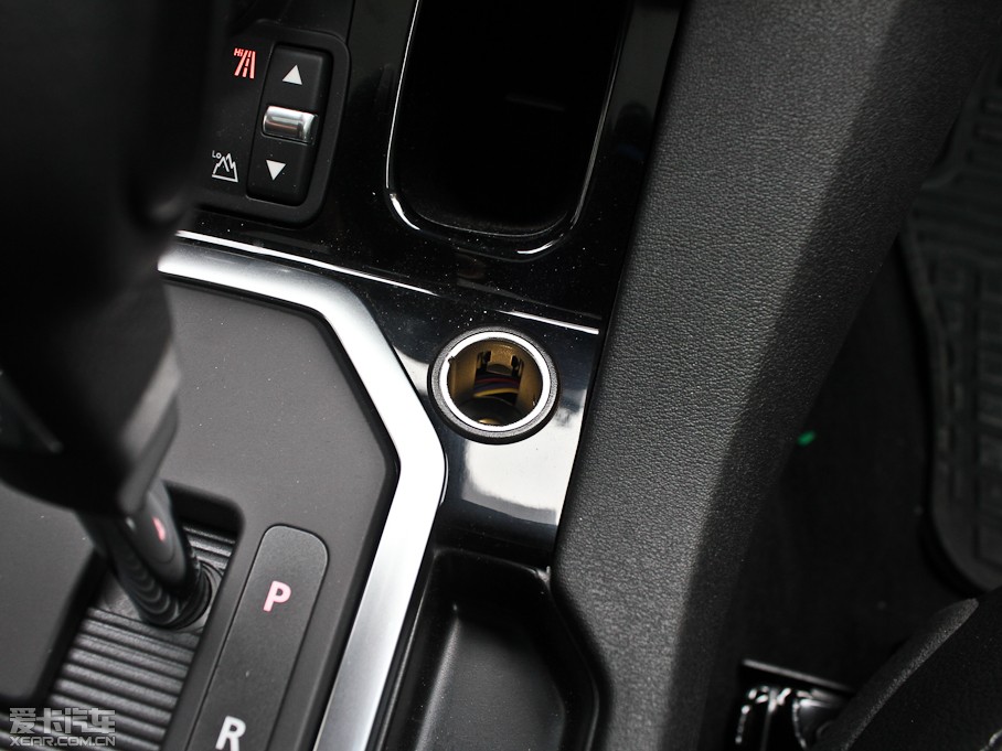 2012��l�F ���Ĵ� 5.0L SE