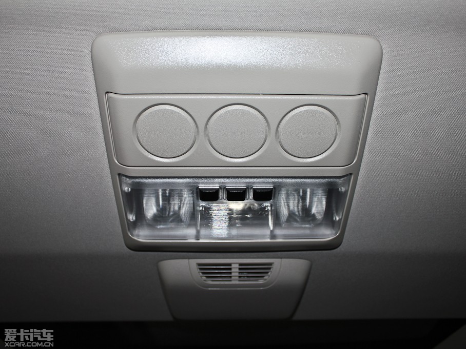 2012l(f)F(xin) Ĵ 5.0L SE