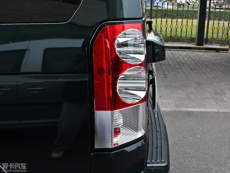 2012l(f)F(xin) Ĵ 5.0L SE