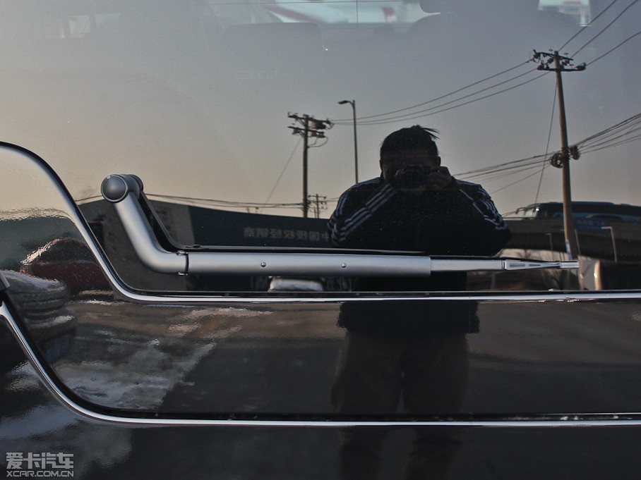 2012l(f)F(xin) Ĵ 5.0L SE