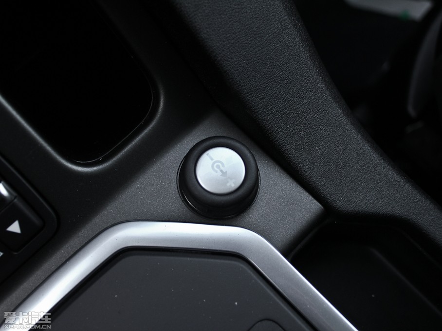 2012l(f)F(xin) Ĵ 5.0L SE