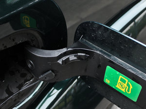 2012Ĵ 5.0L SE (x)(ji)^