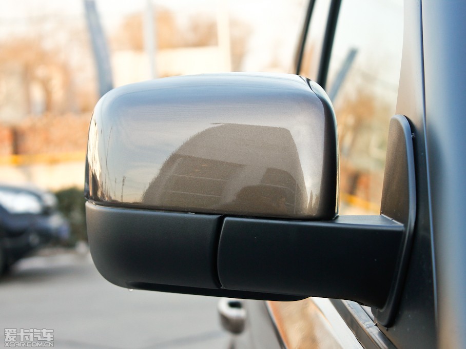 2013����\(y��n)��(d��ng) 5.0 V8 NA HSE