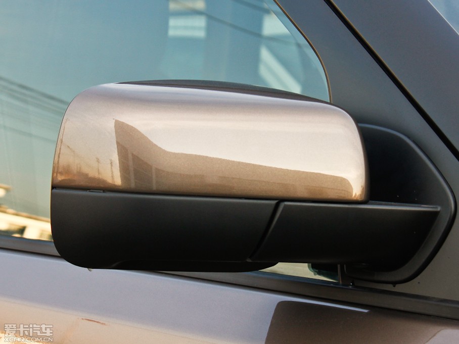 2013����\�� 5.0 V8 NA HSE