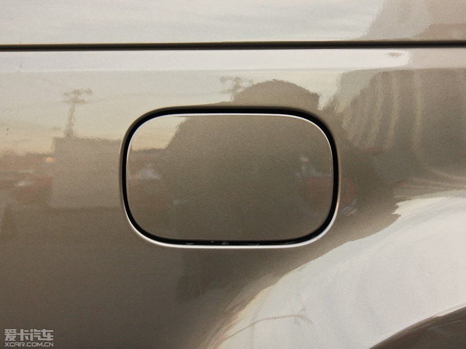 2013����\(y��n)��(d��ng) 5.0 V8 NA HSE