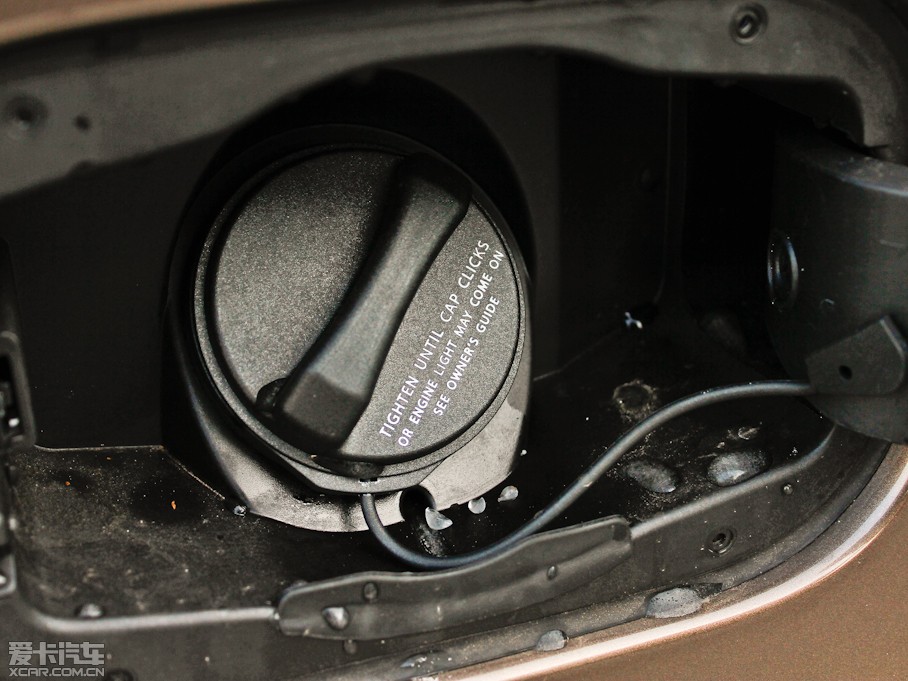 2013����\�� 5.0 V8 NA HSE