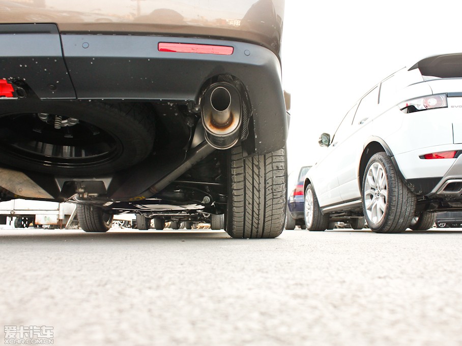 2013����\�� 5.0 V8 NA HSE