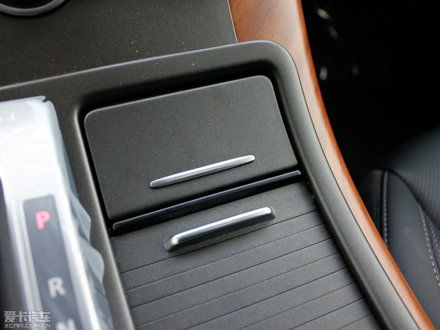 2013����\(y��n)��(d��ng) 5.0 V8 NA HSE